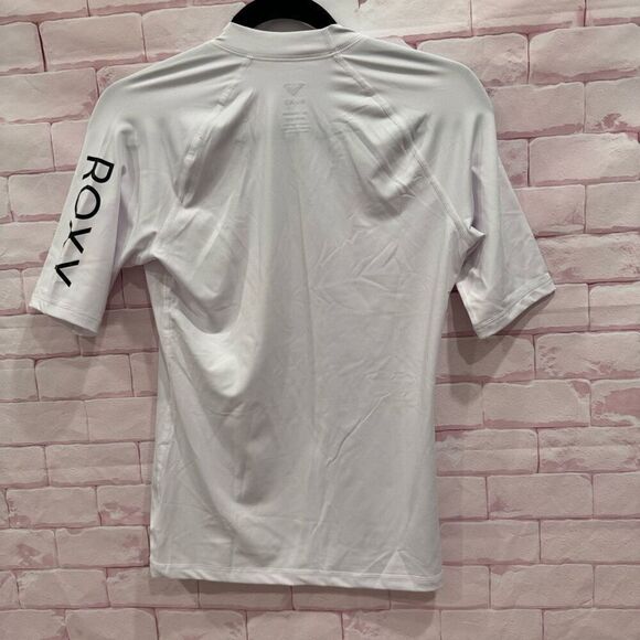 Roxy  rash guard size medium - Picture 5 of 7